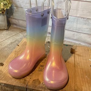 Size 8 kids rain boot. Pastel colors. Like new condition. Pink yellow purple
